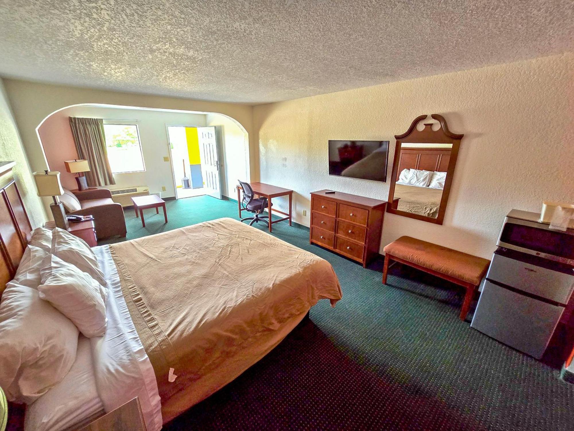 Garden Inn And Suites Near Callaway Gardens Pine Mountain Esterno foto
