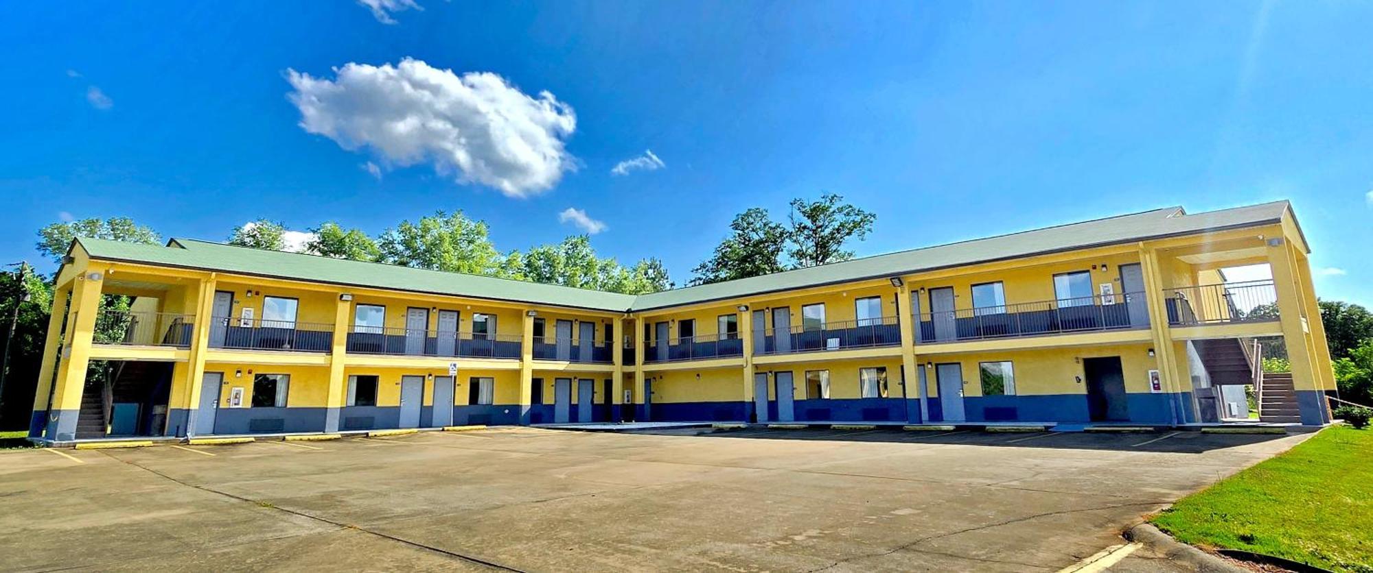 Garden Inn And Suites Near Callaway Gardens Pine Mountain Esterno foto